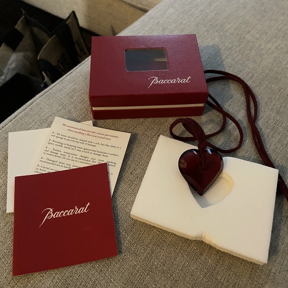 BACCARAT HEART NECKLACE FOR SALE! - Picture 1 of 2